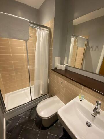 Dreamhouse At Oswald Street, City Centre 글라스고 외부 사진